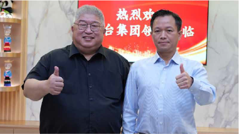 张旭先生<p>贵州茅台酒股份有限公司副总经理, 贵州茅台酒销售有限公司董事长