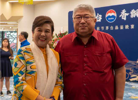 林璒利女士<p>(华夏文化促进会会长）