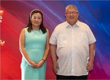 王晓培女士<p>（新加坡河南同乡会会长）